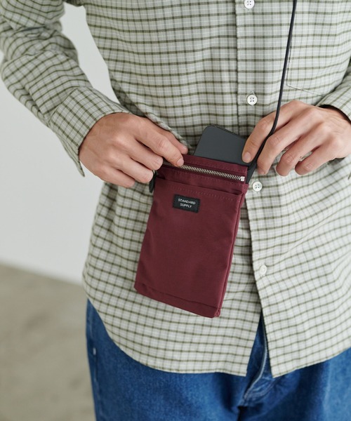 STANDARD SUPPLY(スタンダードサプライ)の「スタンダードサプライ / SIMPLICITY シンプリシティ / 26FW限定カラーSLING PURSE M スリングパースM(ショルダーバッグ・レディース・ボルドー・FREE)」の2枚目の写真