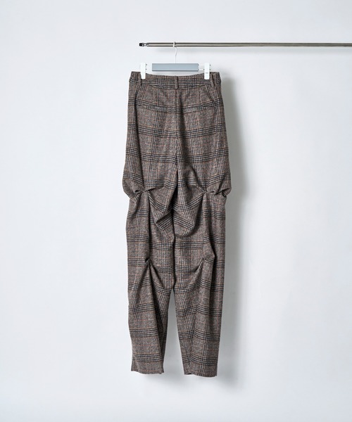RUMCHE（ラムシェ）の「Curiosity Check Trousers / キュリオシティチェックパンツ（スラックス・レディース・ブラウン・SMALL/MEDIUM）」の2枚目の写真