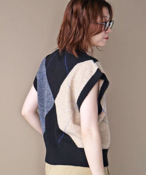 le.coeur blanc(ルクールブラン)の「アーガイルニットベスト(ニット/セーター・レディース・ブラック系その他/グレー系その他・38)」の18枚目の写真