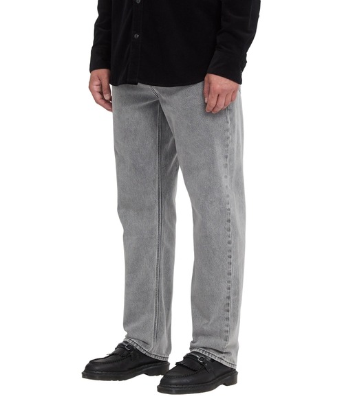 VOLCOM(ボルコム)の「VOLCOM メンズ FIVEDOWN DENIM デニムパンツ 【2026年秋冬モデル】/ボルコムリラックスフィットデニム(デニムパンツ・メンズ・ブルー/ブラック/グレー系その他・34inch/32inch/30inch)」の1枚目の写真