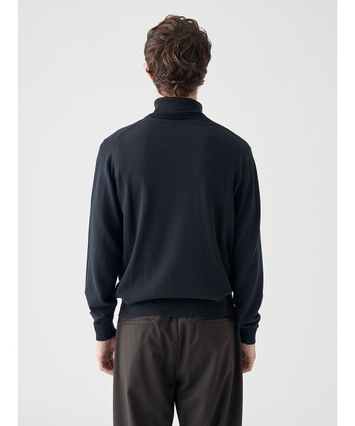 JOHN SMEDLEY(ジョンスメドレー)の「タートルネック長袖ニットプルオーバー(ニット/セーター・メンズ・ブラック・L)」の5枚目の写真