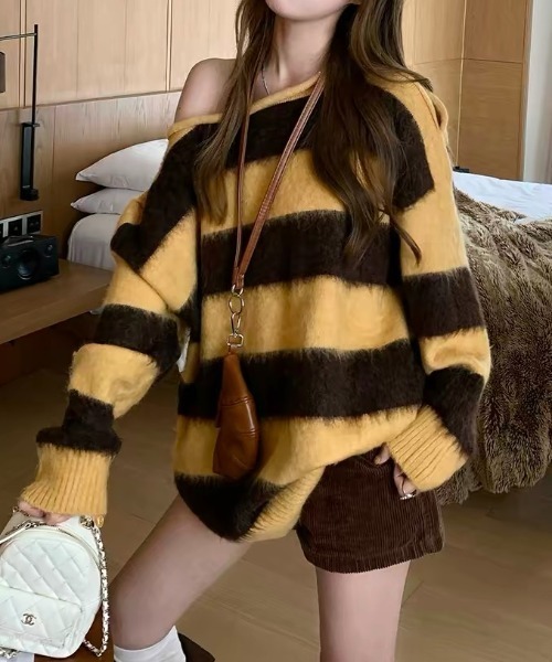 SHERU(シェル)の「ボーダーシャギーワンショルオーバーサイズニット(ニット/セーター・レディース・ブルー/イエロー/ピンク/レッド・M)」の12枚目の写真