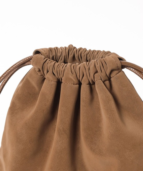 LOWRYS FARM(ローリーズファーム)の「Drawstring Pouch 1056920(ショルダーバッグ・レディース・ベージュ/ホワイト/ブラウン・FREE)」の6枚目の写真