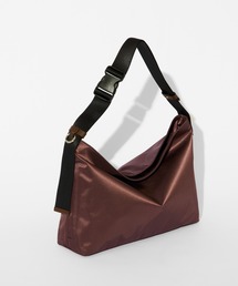 russet（ラシット）の「【撥水】《軽量・370g・A4収納可能》バックル2WAY横型ショルダーバッグ（ショルダーバッグ）」