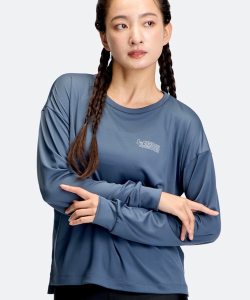 UNDER ARMOUR(アンダーアーマー)の「アンダーアーマー UNDER ARMOUR UAテック グラフィック ロングスリーブ Tシャツ(Tシャツ/カットソー・レディース・ダークブルー/オフホワイト・S/L)」の1枚目の写真