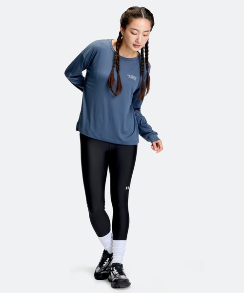 UNDER ARMOUR(アンダーアーマー)の「アンダーアーマー UNDER ARMOUR UAテック グラフィック ロングスリーブ Tシャツ(Tシャツ/カットソー・レディース・ダークブルー/オフホワイト・S/L)」の4枚目の写真