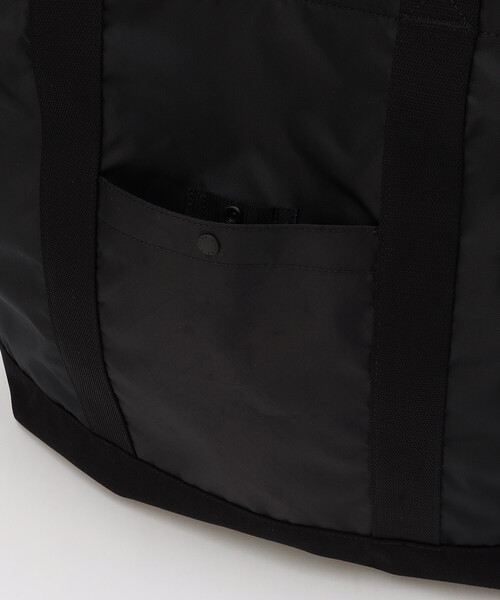 NANGA(ナンガ)の「NANGA/ナンガ ECOPAK UR TOTE BAG(バックパック/リュック・メンズ・オリーブ/ブラック・ONE SIZE)」の8枚目の写真