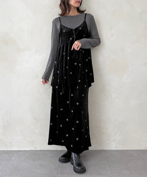 CPCM(シーピーシーエム)の「【セットアップ着用可】小花刺繍ベロアイレヘムキャミ(キャミソール・レディース・ブラック/ベージュ/ブラウン・FREE)」の20枚目の写真