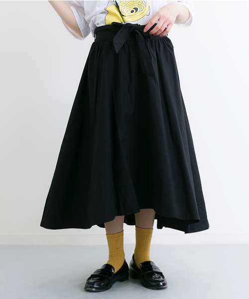 MERLOT（メルロー）の「リボンベルト付テールカットスカート 4967（スカート・レディース・ブラック/イエロー/ブルー/チェリーピンク/ベージュ・FREE）」の16枚目の写真