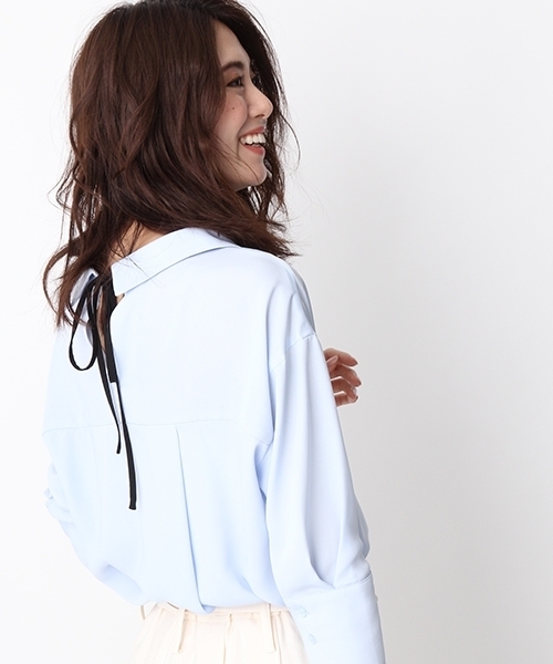 Andemiu（アンデミュウ）の「バックリボンブラウス7分袖753092（シャツ/ブラウス・レディース・ライトブルー/オフホワイト/ピンク・FREE）」の2枚目の写真