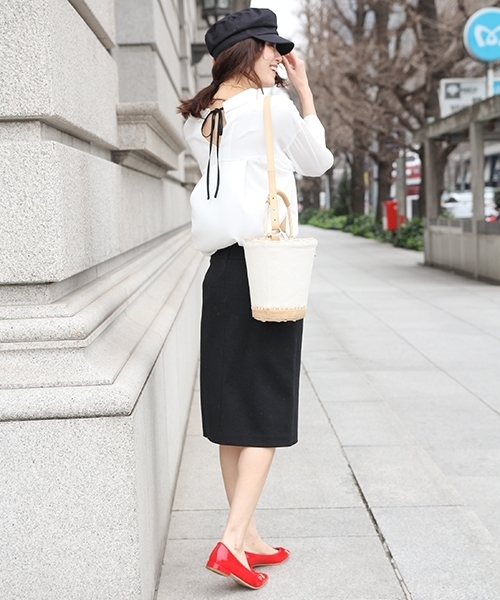 Andemiu（アンデミュウ）の「バックリボンブラウス7分袖753092（シャツ/ブラウス・レディース・ライトブルー/オフホワイト/ピンク・FREE）」の10枚目の写真