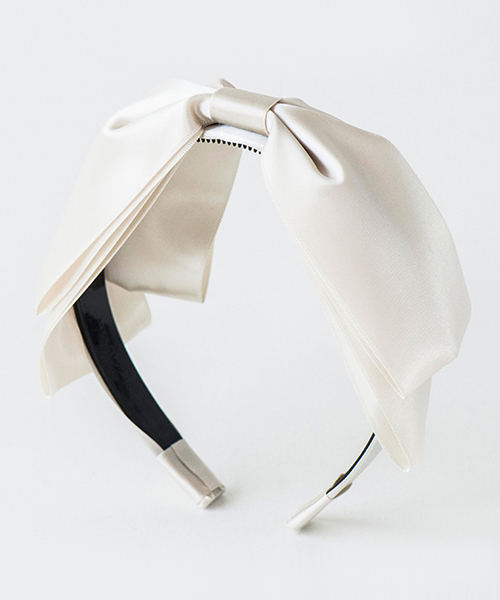 Catherine Cottage（キャサリンコテージ）の「サテンリボンカチューシャ（カチューシャ・キッズ・ブラウン/ブラック/ブルー/ピンク/ゴールド/パープル/ネイビー/レッド・18/19）」の8枚目の写真