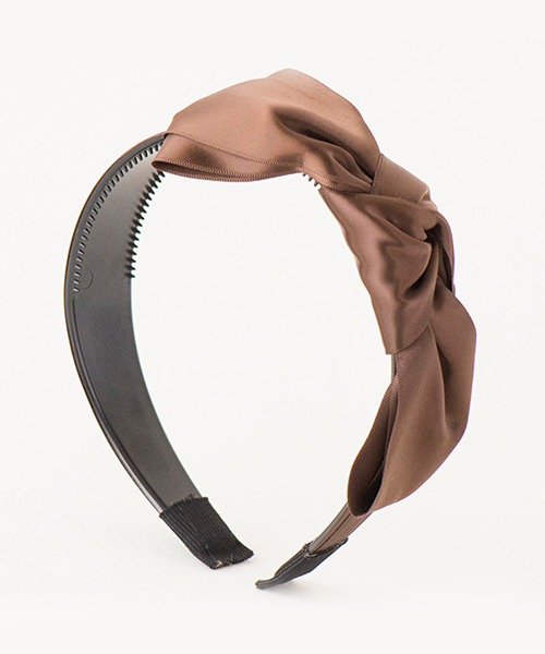 Catherine Cottage（キャサリンコテージ）の「サテンリボンカチューシャ（カチューシャ・キッズ・ブラウン/ブラック/ブルー/ピンク/ゴールド/パープル/ネイビー/レッド・18/19）」の10枚目の写真