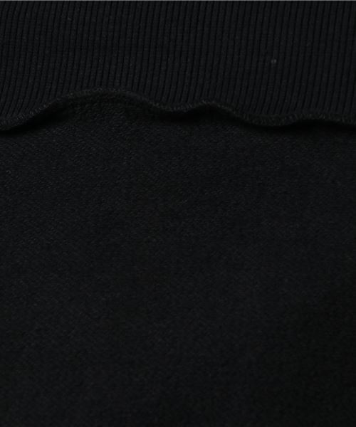 PUNYUS（プニュズ）の「MIDNIGHTスウェット（スウェット・レディース・ホワイト/ブラック/レッド・3/4）」の8枚目の写真