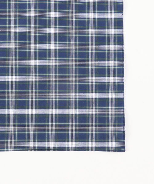BEAMS F（ビームスエフ）の「GRAZIINA / スコッティ タータンチェック ハンカチ（ハンカチ/ハンドタオル・メンズ・ダークグリーン/ネイビー/レッド系その他5・ONE SIZE）」の6枚目の写真