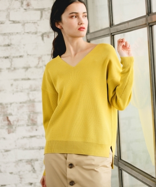 A part by(アパートバイ)の「12GRyNyアゼVPO/LS 782522(ニット/セーター・レディース・ホワイト/ネイビー/イエロー・FREE)」の3枚目の写真