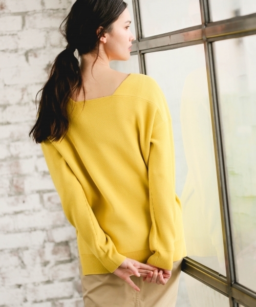 A part by(アパートバイ)の「12GRyNyアゼVPO/LS 782522(ニット/セーター・レディース・ホワイト/ネイビー/イエロー・FREE)」の5枚目の写真