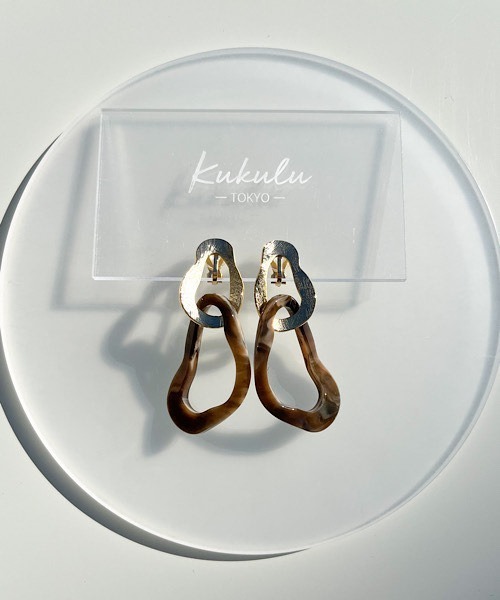 tone(トーン)の「【KuKuLu TOKYO】変形Wフープイヤリング(イヤリング・レディース・ブラック/クリア/パープル系その他/レッド系その他/ブルー系その他/グリーン系その他/ブラウン系その他/グレー/ブラウン・FREE)」の13枚目の写真