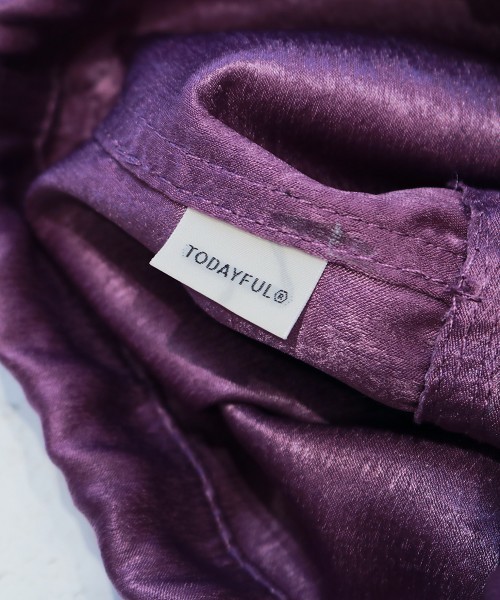 TODAYFUL（トゥデイフル）の「サテンミニポシェット（ハンドバッグ・レディース・パープル/オリーブ・FREE）」の18枚目の写真