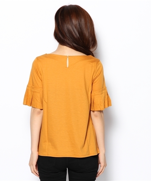 La TOTALITE（ラトータリテ）の「＊ブライトテンジク タックスリーブプルオーバー。（Tシャツ/カットソー・レディース・マスタード/ブラック/ホワイト/パープル・FREE）」の10枚目の写真