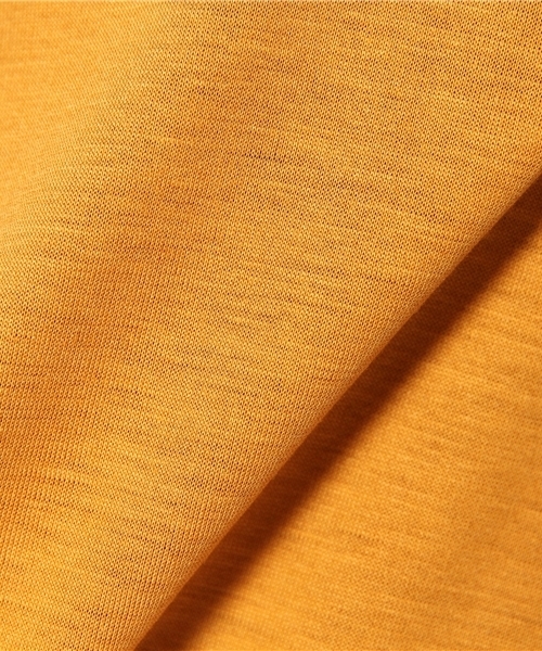 La TOTALITE（ラトータリテ）の「＊ブライトテンジク タックスリーブプルオーバー。（Tシャツ/カットソー・レディース・マスタード/ブラック/ホワイト/パープル・FREE）」の14枚目の写真