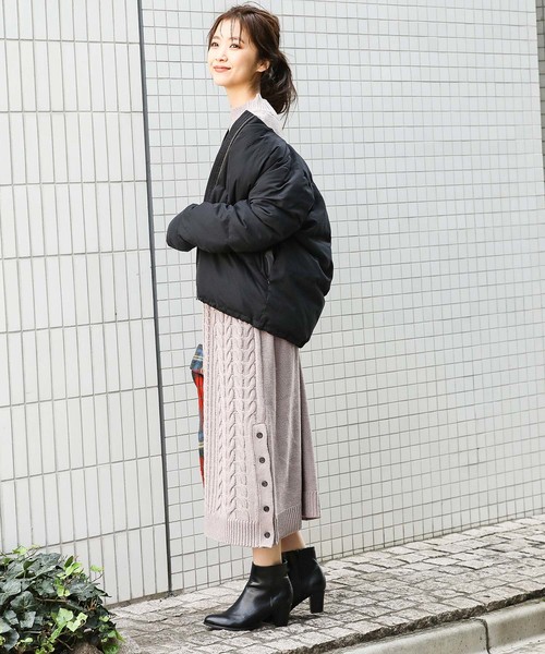 VIS(ビス)の「裾釦ロングケーブルニットワンピース(ワンピース・レディース・ブラック/ベージュ/グレー/キナリ・FREE)」の15枚目の写真