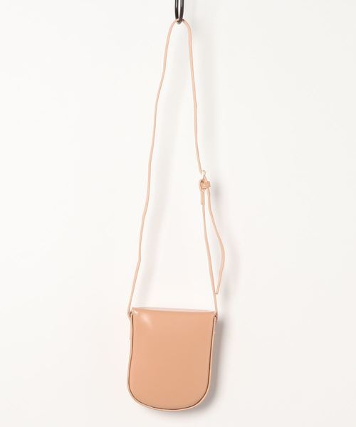 florist(フローリスト)の「オーバル型のしっかりミニショルダーバッグ(ショルダーバッグ・レディース・ホワイト/ブラック/ベージュ/ブラウン/イエロー・FREE)」の6枚目の写真