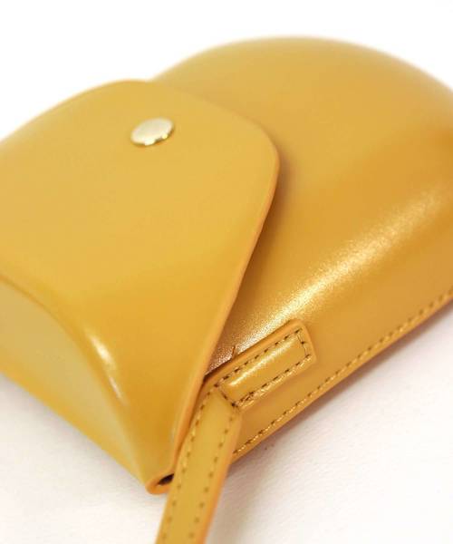 florist(フローリスト)の「オーバル型のしっかりミニショルダーバッグ(ショルダーバッグ・レディース・ホワイト/ブラック/ベージュ/ブラウン/イエロー・FREE)」の9枚目の写真