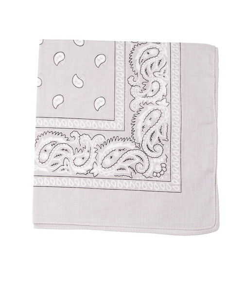 SPINNS(スピンズ)の「ペイズリー柄カラーバンダナ/フェス・アウトドア・通学・グランジコーデにも◎(バンダナ/スカーフ・メンズ・ホワイト/ブラック/パープル/ブラウン/グレー/レッド/ピンク/ゴールド/イエロー/オレンジ/ブルー/ピンク系その他/ダークグリーン/サックスブルー/ダークパープル・ONESIZE)」の3枚目の写真