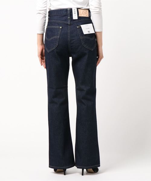 Lee（リー）の「Lee リー / FLARE フレアデニムパンツ / LL2602（デニムパンツ・レディース・ダークインディゴブルー・X-SMALL/SMALL/MEDIUM）」の4枚目の写真