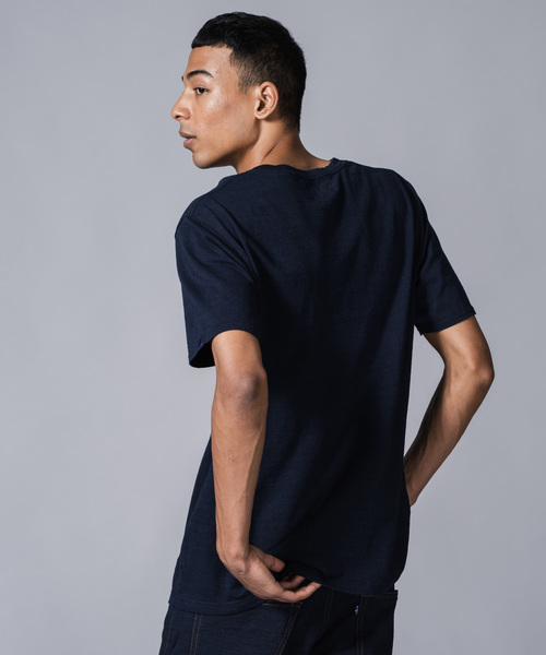 Levi's Made & Crafted(リーバイスメイドアンドクラフテッド)の「LEVI’S(R) MADE & CRAFTED(R) X LOOPWHEELER(R) CORE Tシャツ LOOPWHEELER(R) INDIGO(Tシャツ/カットソー・メンズ・ダークインディゴブルー・S/M/L/XL)」の5枚目の写真