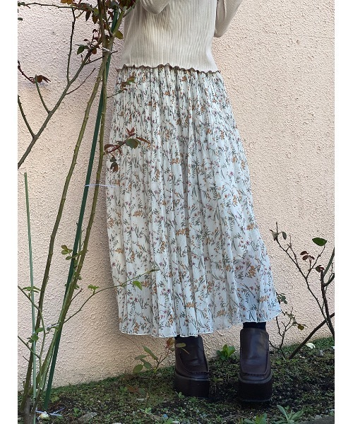 one way（ワンウェイ）の「フラワープリーツスカート（スカート・レディース・ホワイト/ライトグリーン/ブラック・FREE）」の8枚目の写真