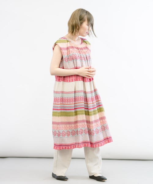 Wordtrobe ノースリボリュームワンピース オリエンタル柄 ワンピース Wordtrobe ワードトローブ のファッション通販 Zozotown