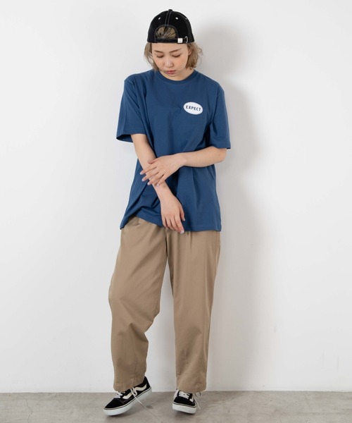 WEGO(ウィゴー)の「WEGO/EXPECTラウンドロゴTシャツ(Tシャツ/カットソー・レディース・ベージュ/ブルー・SMALL/MEDIUM/LARGE)」の9枚目の写真