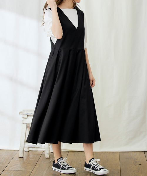 PURIL(ピュリル)の「【PURIL】プリーツジャンパースカート(ジャンパースカート・レディース・ブラック/グレー/ブラウン系その他/ベージュ/インディゴブルー/アイボリー・S/M/XS/L)」の8枚目の写真