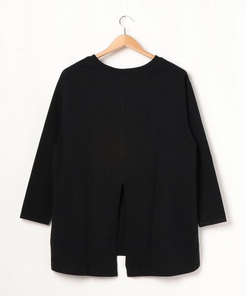 DouDou(ドゥドゥ)の「バックスリットT(Tシャツ/カットソー・レディース・ブラック/オフホワイト/グレイッシュベージュ/ベージュ/ホワイト・FREE)」の6枚目の写真
