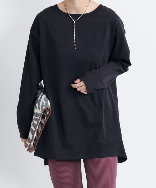 DouDou(ドゥドゥ)の「バックスリットT(Tシャツ/カットソー・レディース・ブラック/オフホワイト/グレイッシュベージュ/ベージュ/ホワイト・FREE)」の1枚目の写真