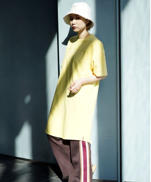 AVIREX（アヴィレックス）の「カラーコンビ スポーティーワンピース/ COLOR COMBI SPORTY ONEPIECE（ワンピース・レディース・ブラック/ライトグレー/オフホワイト/イエロー・FREE）」の11枚目の写真