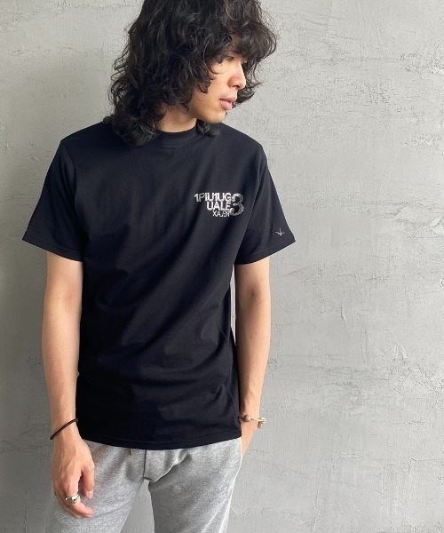 【1PIU1UGUALE3 RELAX】ラインストーン バックロゴ 半袖Tシャツ 1PIU1UGUALE3 RELAX ラインストーンバックロゴ半袖Tシャツ