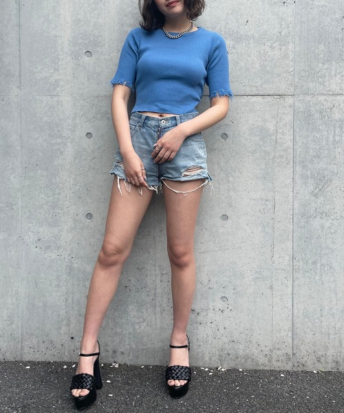 SPIRALGIRL(スパイラルガール)の「バックツイストクラッシュニットトップス(ニット/セーター・レディース・ベージュ/オフホワイト/ブラック/ブルー・FREE)」の11枚目の写真