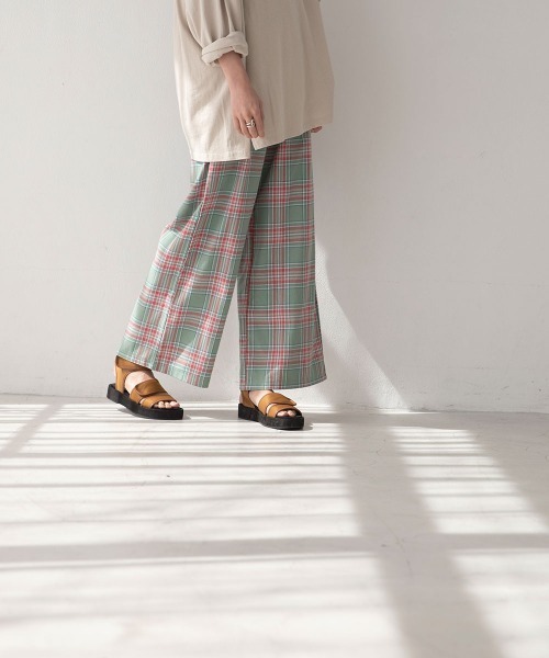 marjour（マージュール）の「RELAX CHECK PANTS（その他パンツ・レディース・ピンク/ミント/ブラック×ベージュ・M）」の18枚目の写真