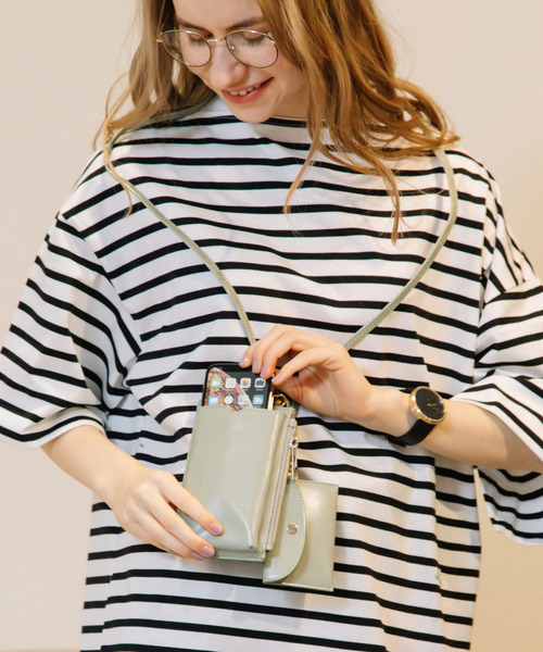 cache cache(カシュ カシュ)の「カシュカシュ cachecache / マルチスマホショルダー(ショルダーバッグ・レディース・ブラック/イエロー/アイボリー/ベージュ/グリーン・FREE)」の4枚目の写真