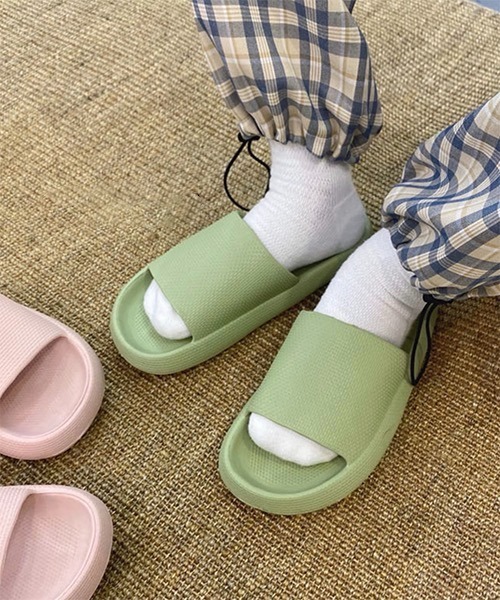 WESTBOY(ウエストボーイ)の「ユニセックス5カラーハイソールシャワーサンダル WO21S301SD【WB ORIGINALS】(サンダル・メンズ・ブラック/グレー/イエロー/オレンジ/グリーン・M/L/XL)」の3枚目の写真