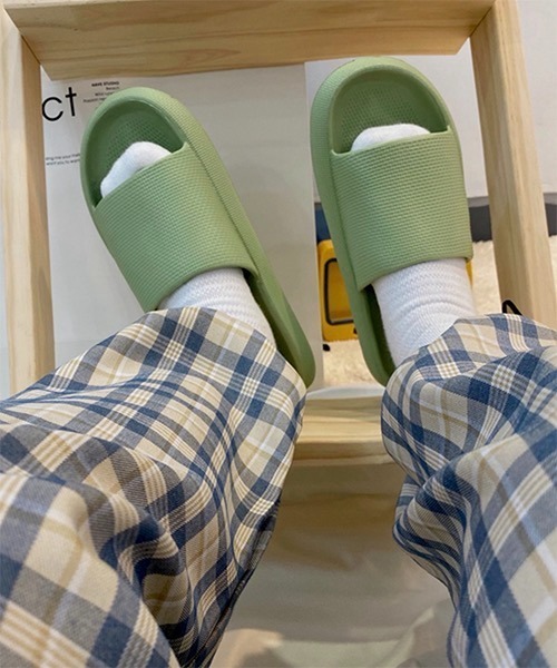 WESTBOY(ウエストボーイ)の「ユニセックス5カラーハイソールシャワーサンダル WO21S301SD【WB ORIGINALS】(サンダル・メンズ・ブラック/グレー/イエロー/オレンジ/グリーン・M/L/XL)」の9枚目の写真