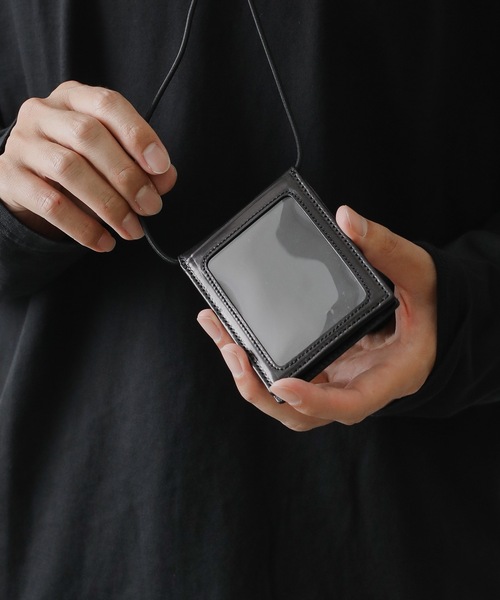 ATTACHMENT（アタッチメント）の「CALF LEATHER NECK CARD HOLDER（カードケース・メンズ・ブラック・ONESIZE）」の4枚目の写真