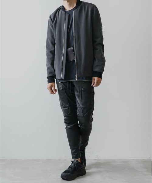 ATTACHMENT（アタッチメント）の「CALF LEATHER NECK CARD HOLDER（カードケース・メンズ・ブラック・ONESIZE）」の7枚目の写真