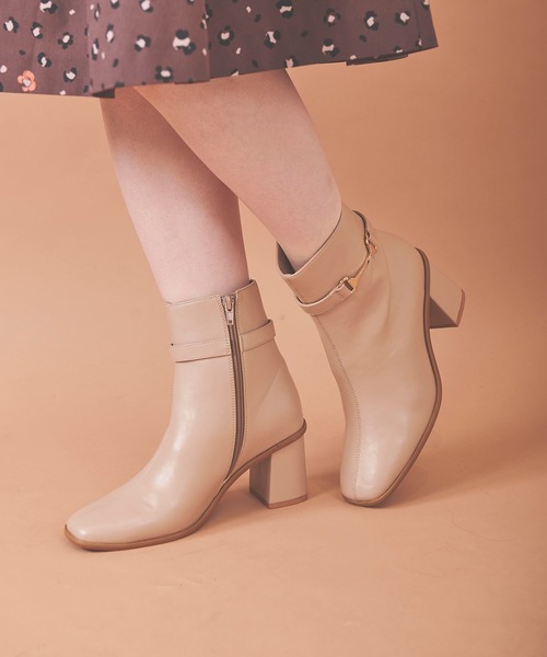 31 Sons de mode(トランテアン ソン ドゥ モード)の「ビットショートブーツ(ブーツ・レディース・ブラック/クリーム/ダークブラウン・22.5/23.5/24.5)」の3枚目の写真