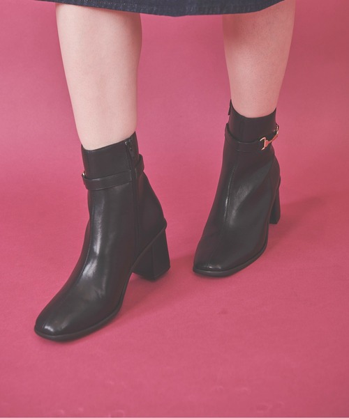 31 Sons de mode(トランテアン ソン ドゥ モード)の「ビットショートブーツ(ブーツ・レディース・ブラック/クリーム/ダークブラウン・22.5/23.5/24.5)」の4枚目の写真