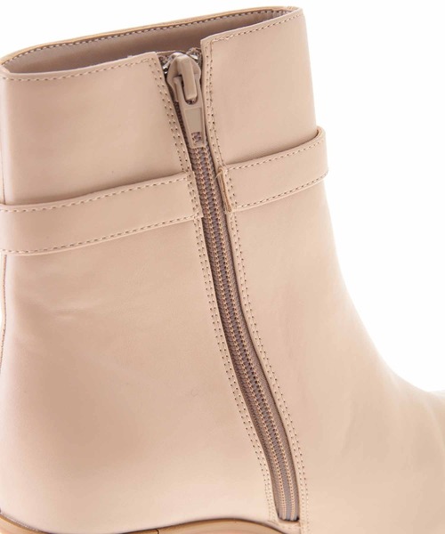 31 Sons de mode(トランテアン ソン ドゥ モード)の「ビットショートブーツ(ブーツ・レディース・ブラック/クリーム/ダークブラウン・22.5/23.5/24.5)」の16枚目の写真