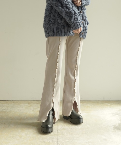 Lull（ルル）の「【Lull / ルル】配色メロウセミフレアリブパンツ（その他パンツ・レディース・ブラック/ベージュ/その他/グリーン/オレンジ・M）」の3枚目の写真